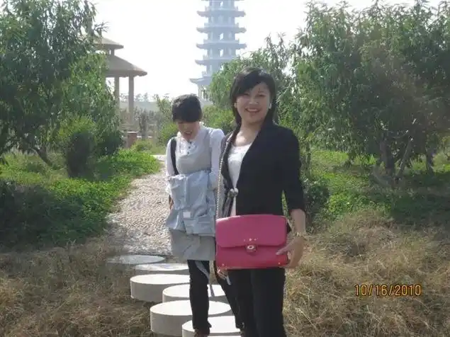 我也找了几张12年前的照片,那个时候是女孩,是女儿,单纯,天 - 抖音