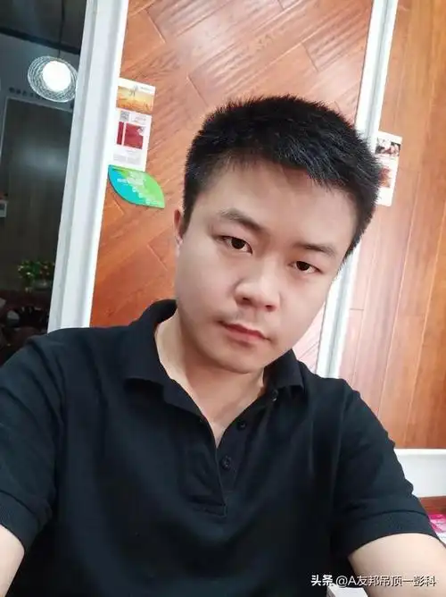 我89年,三十岁,现在自己有一家小贸易公司,生活过得去,两套房子,月还