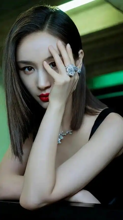 王子文高清性感写真_网易订阅