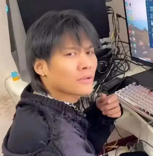 疯狂的小杨哥背后有高人指点,事业一路长虹