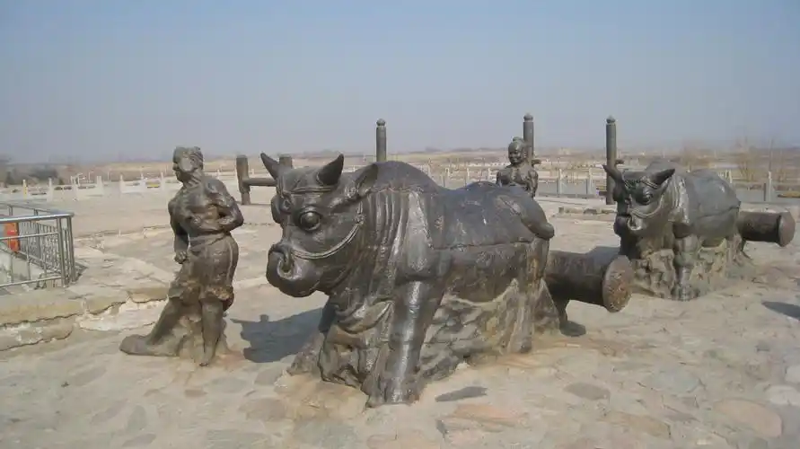 原创黄河45吨"镇河"铁牛,镇守黄河1200年却完好无损,这是为什么?