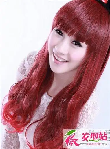女生红色系染发发型 酒红色染发最显大气(2)_发型站_最新流行发型设计