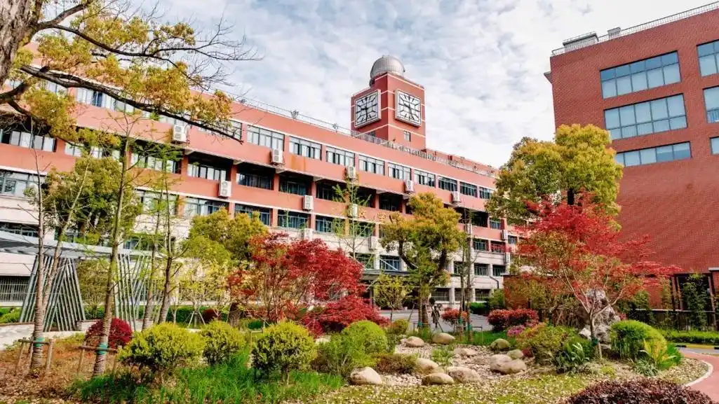 闵行中学建校95周年校庆启动!你的青春,我的"芳华"!