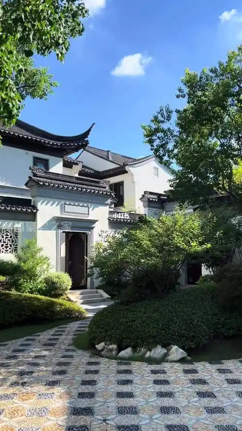 2020年次新苏式园林别墅白墙青瓦木作
