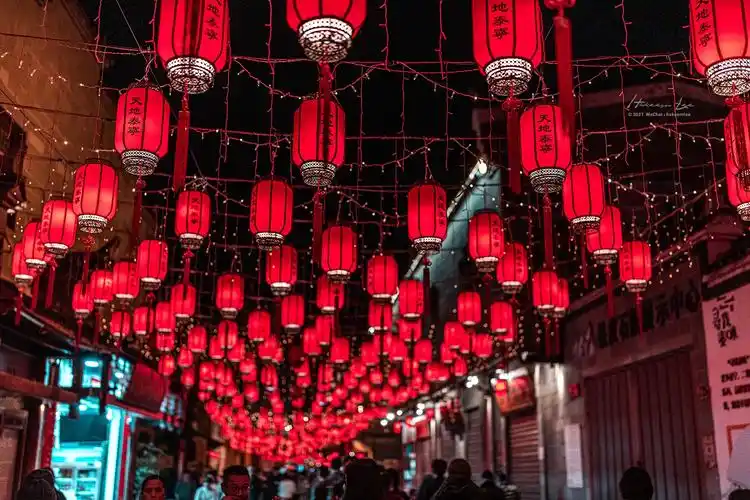 大红灯笼高高挂_城市_poco摄影,就地过年,旅行之美,人间处方,2020我和