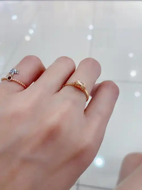 六福18k玫瑰金小蛮腰戒指转运珠