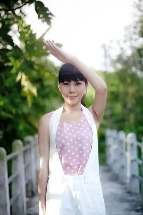 马诺泰国拍摄新歌同名微电影 最新写真曝光(组图)