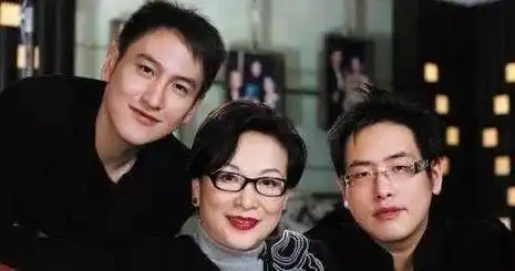 汤珈铖_朱璇_老公