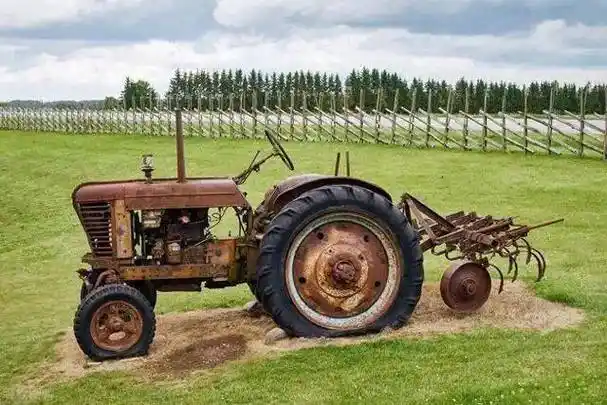 70年代生产的老衡水拖拉机:农业机械传奇_作业_操作_档位