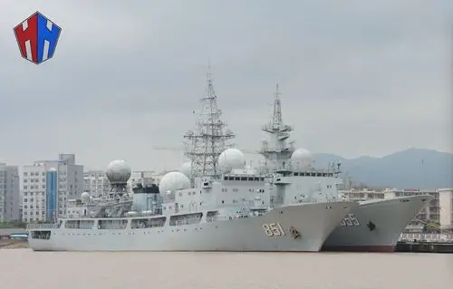 新老电侦船对比桅杆变化明显