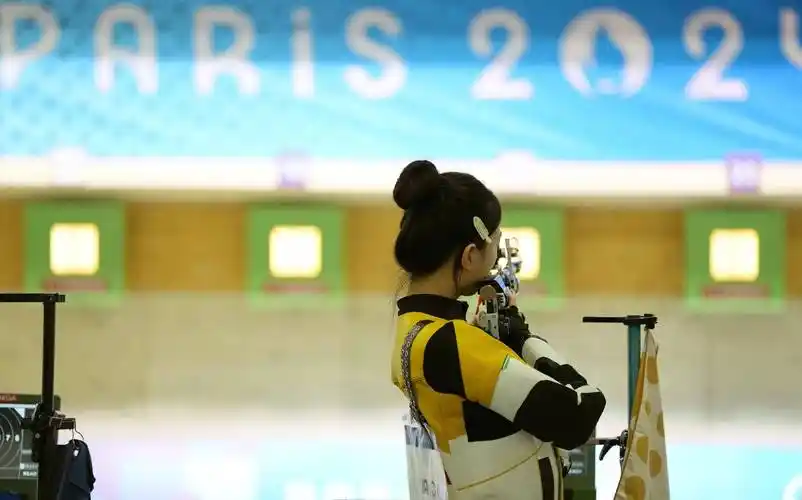 奥运10米气步枪,黄雨婷加赛0.1环差距遗憾夺银,韩国再添一金