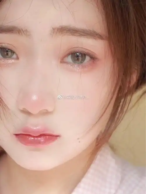 楚楚可怜的小哭包妆容也太可怜啦  温柔在线#妆容