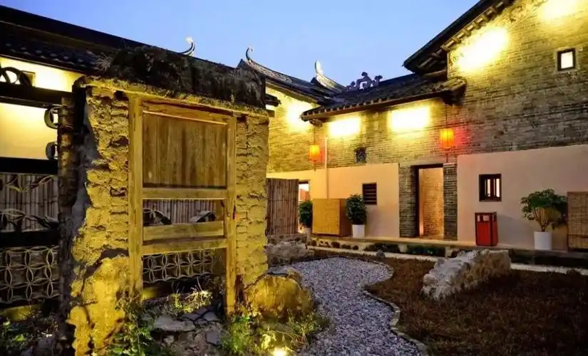 一处隐匿于竹林深处的古村落精品民宿距广州仅1小时