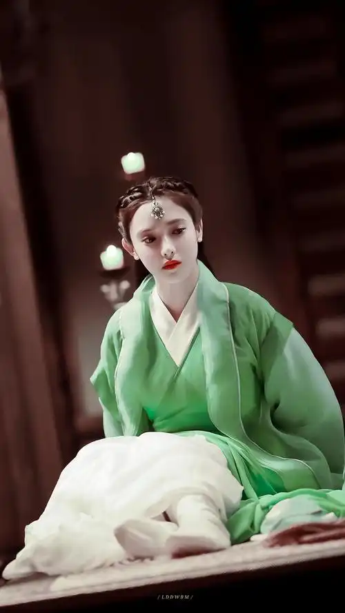 有很多的漂亮小姐姐呀!