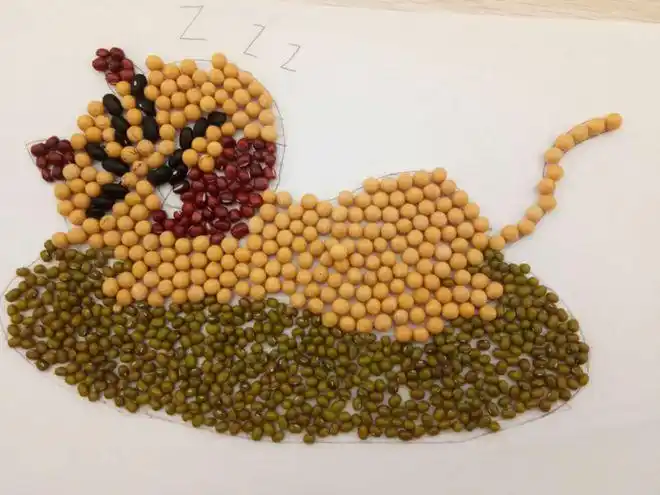 吉林船营小学生用瓜子花生五谷制作特色手工作品助力抗疫