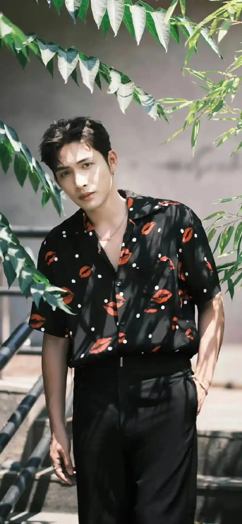 张彬彬.#完美侧颜杀 #阳光大男孩 壁纸更新啦,简直不要太帅 - 抖音