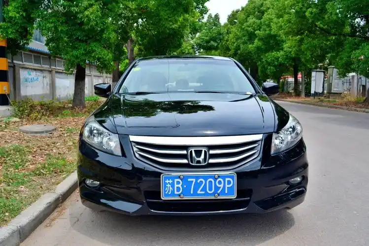 12年本田雅阁 八代半