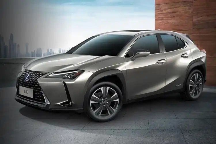 30万的进口suv雷克萨斯ux对比沃尔沃xc40,行内人:懂车的都选它!