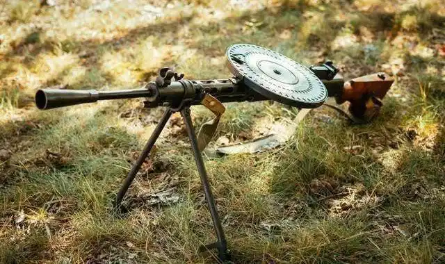 苏制dp-28轻机枪,性能到底如何?