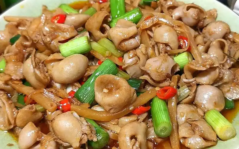 "生炒猪大肠"正确做法!不腥不臭,辣爽开胃,越吃越有味