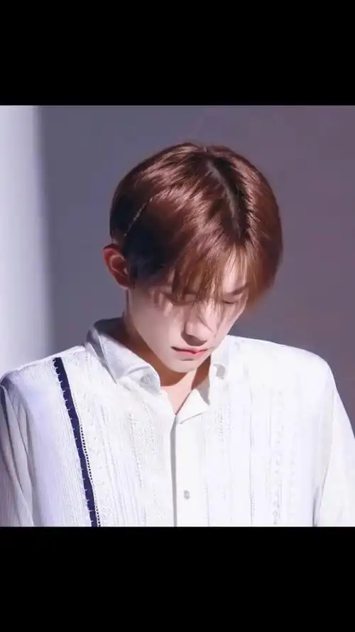 发色 染发 男生发色 来get一个易烊千玺同款温柔棕橘色嘛_哔哩哔哩