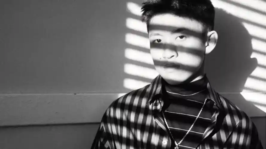 印尼少年 rich chigga 在 la 做着说唱梦