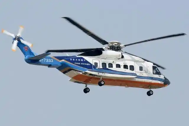 西科斯基s-92a民用重型运输机,也叫"直升客车".