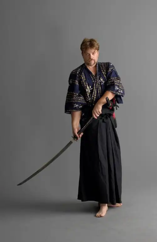 资源君#持剑男子动态参考