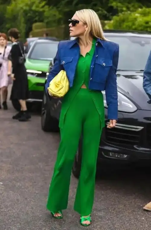 大牌都青睐的绿色这样穿搭拉满春日氛围感