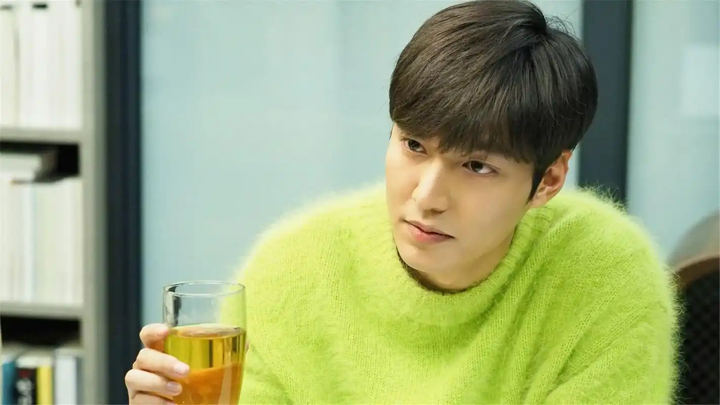 李敏镐《蓝色大海的传说》醉酒剧照图片桌面壁纸