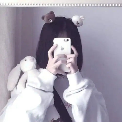 手机挡脸女生头像