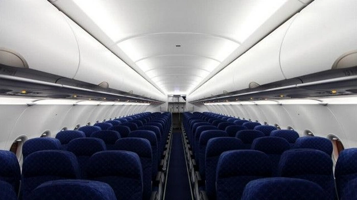 川航迎来一架全新a320飞机 机队规模达114架