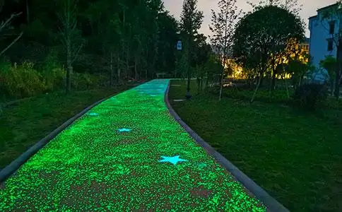 夜光跑道和塑胶跑道的区别有哪些