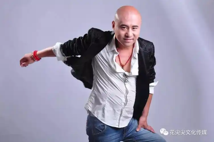 影视歌全能艺人虎子