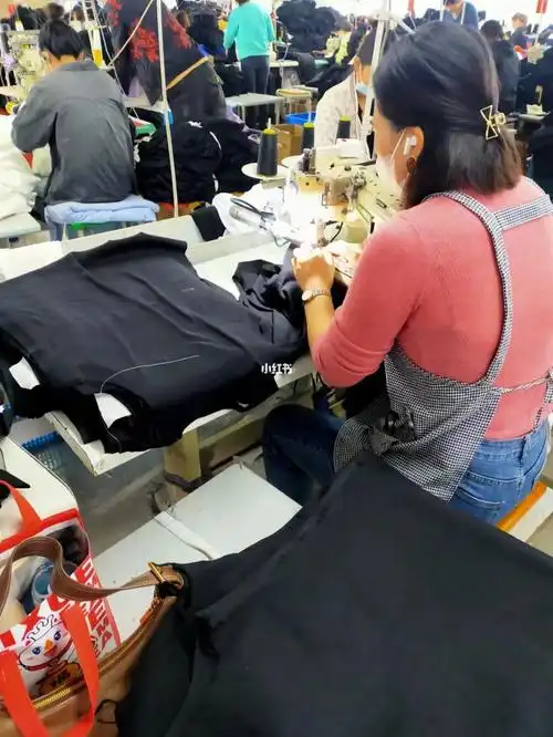 服装工厂代加工大小单都接不赚钱被嫌弃了