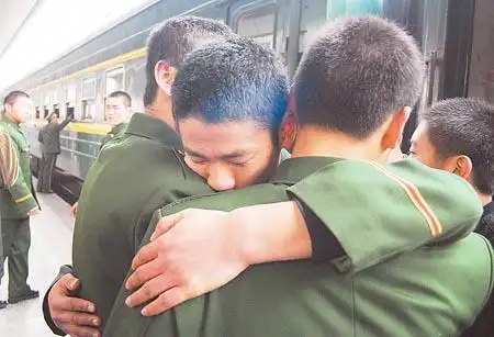 兄弟离别伤感句子,兄弟离别的说说带图片