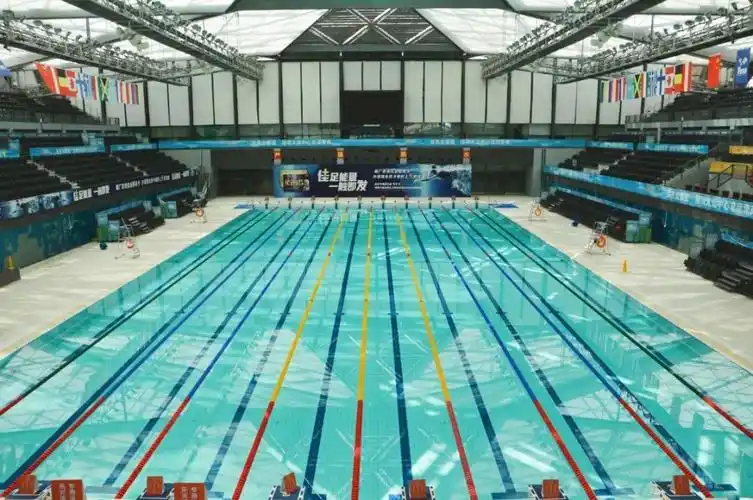 2021年5月,联盛工程团队对深圳大运中心游泳馆进行项目定期回访.