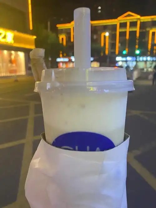 日常靠一杯奶茶