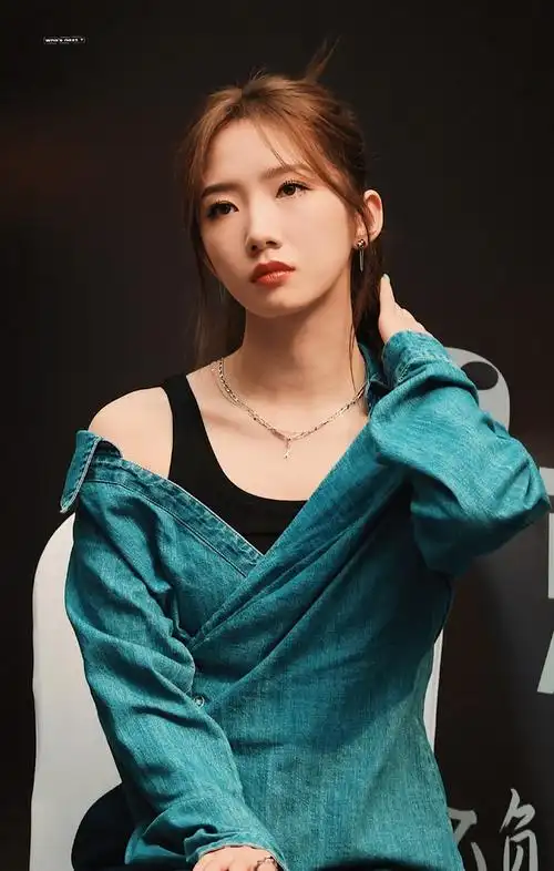 孟美岐 老板电器 活动生图