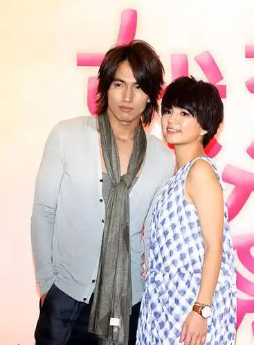 就想赖着你ella服装