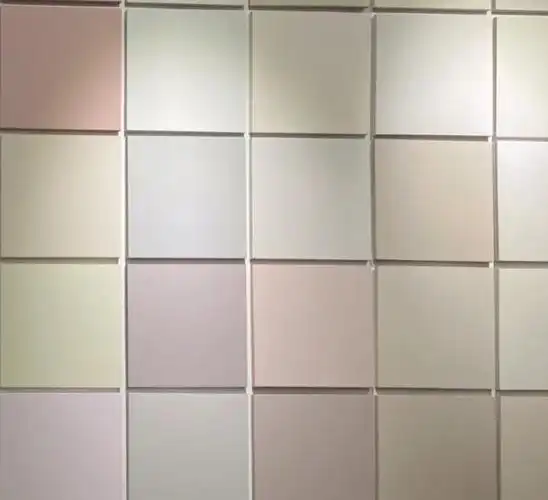 8年前,我们用的是咖色和米色的墙布8年后,我们依然选择这个色系,可见