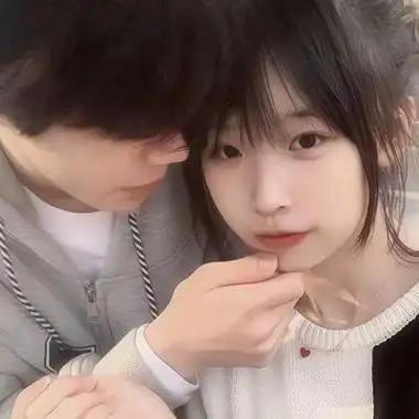 情侣头像男女各一张图片