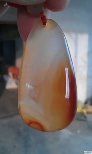 出售南流江水胆玛瑙吊坠3500可小刀