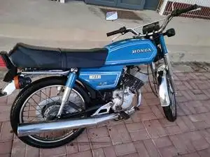 本田h100s摩托车,成色自己看图,收藏佳品!别再问卖多少
