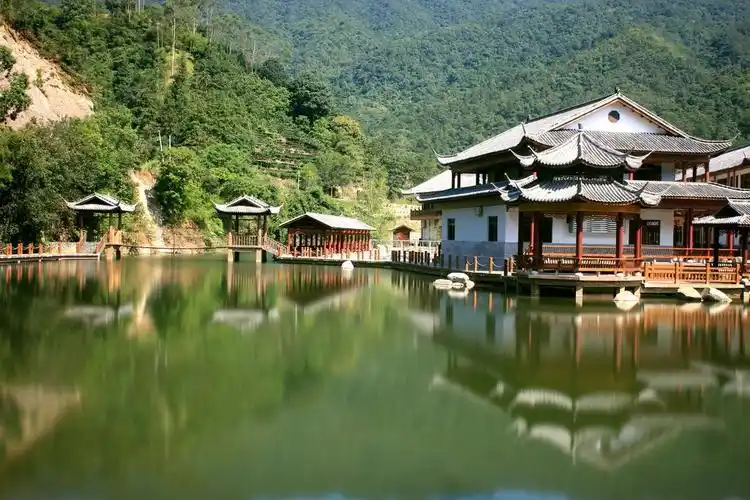 揭阳市揭西黄满磜瀑布群(揭西大瀑布群)