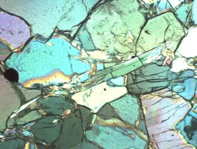 p>镶嵌结构,英文是mosaic texture,是 a target="_blank" href="