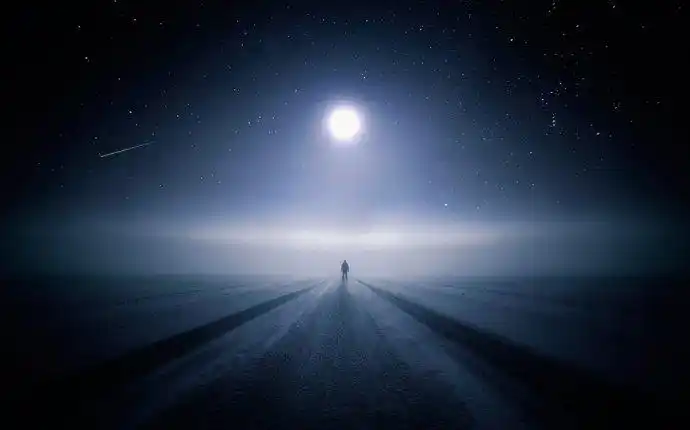 我们也是我们的影子的影子.