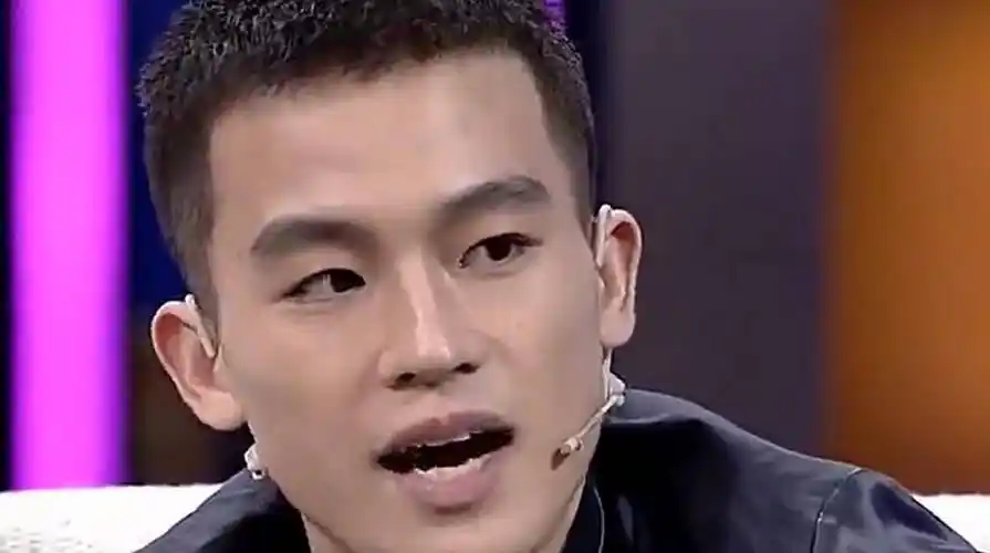 赵昭仪二度上真人秀节目,和欧豪甜蜜对视,她符合欧豪的择偶标准_花少