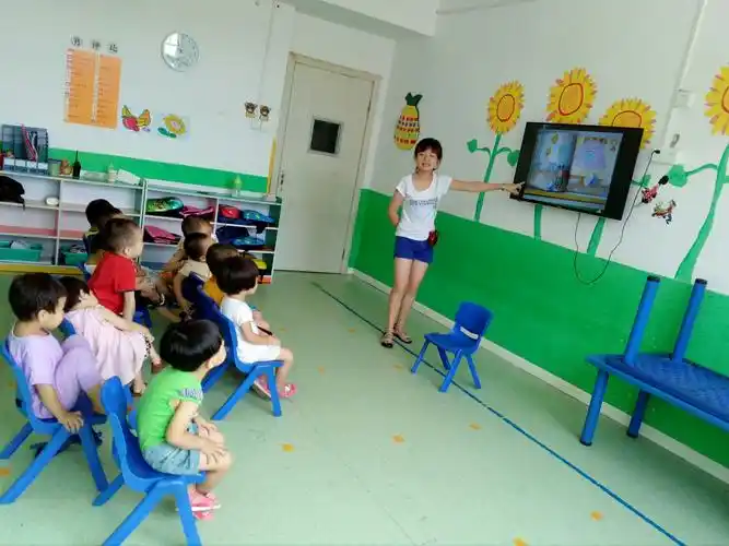 【迪斯尼妙妙幼儿园】9月份打算入园的孩子,现在不做这些准备就晚了!