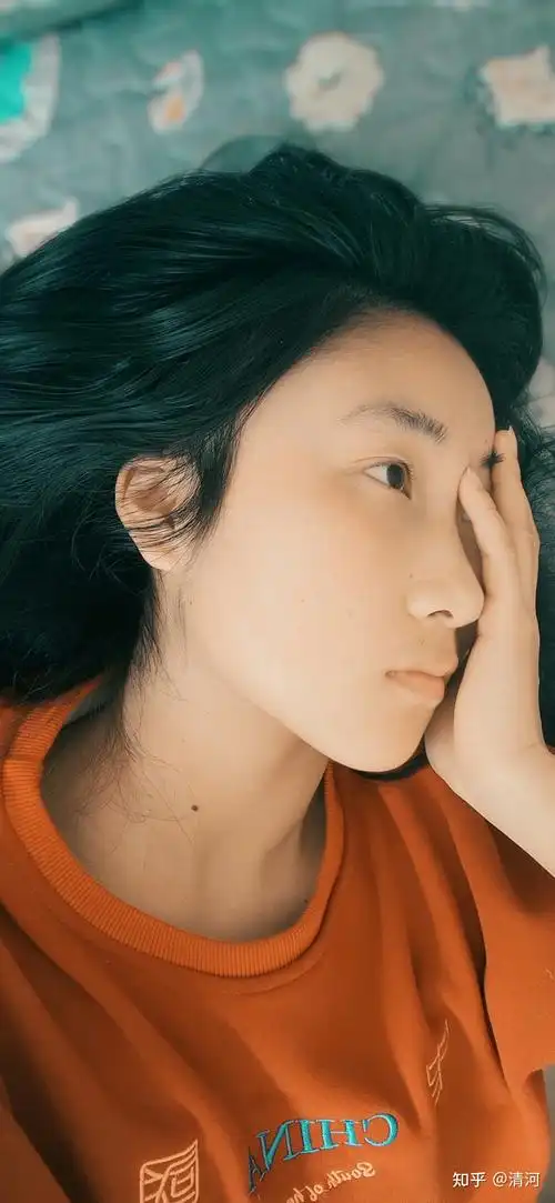 女生鬓角头发多且浓厚是一种怎么样的体验